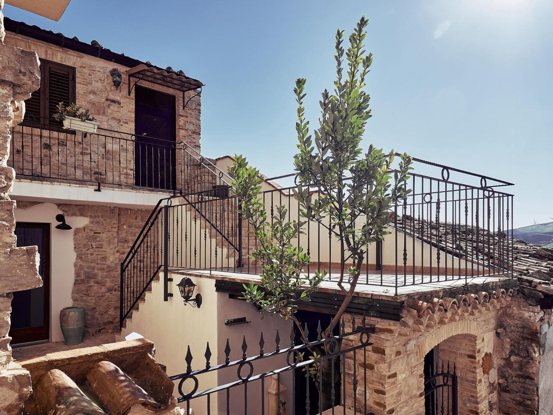 Il Cortiletto Del Borgo Bed and Breakfast Pietra Montecorvino Exteriör bild